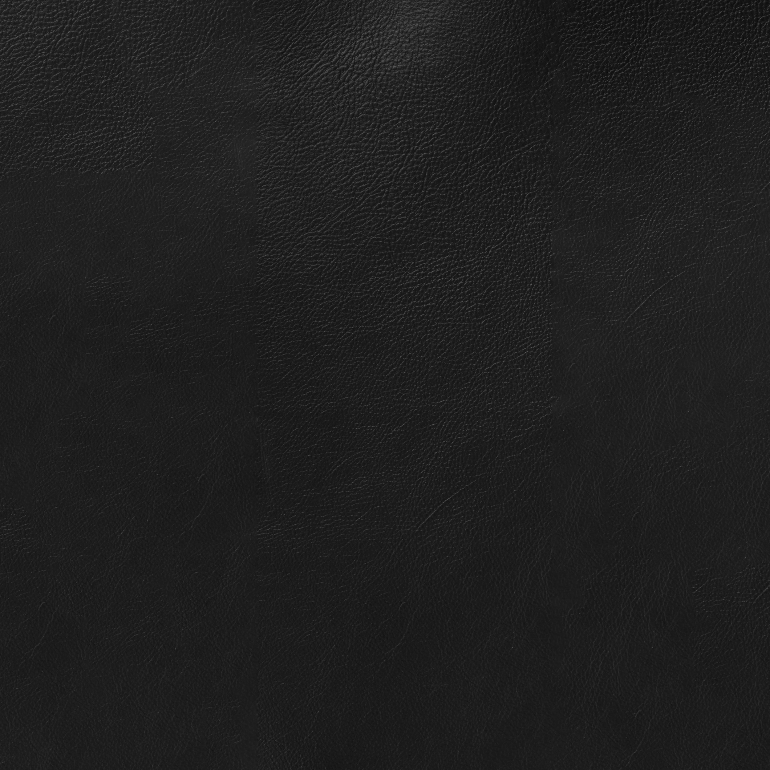 Amadeus Black